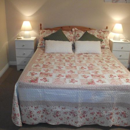 Rocksberry Bed & Breakfast Castlebar Eksteriør bilde