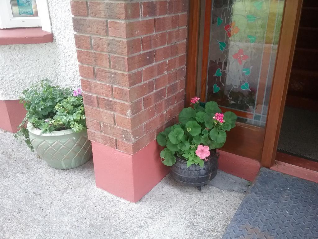Rocksberry Bed & Breakfast Castlebar Eksteriør bilde