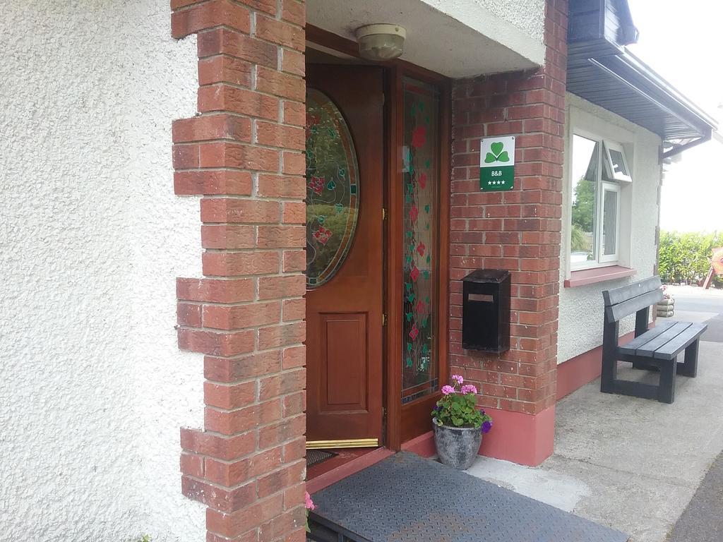 Rocksberry Bed & Breakfast Castlebar Eksteriør bilde