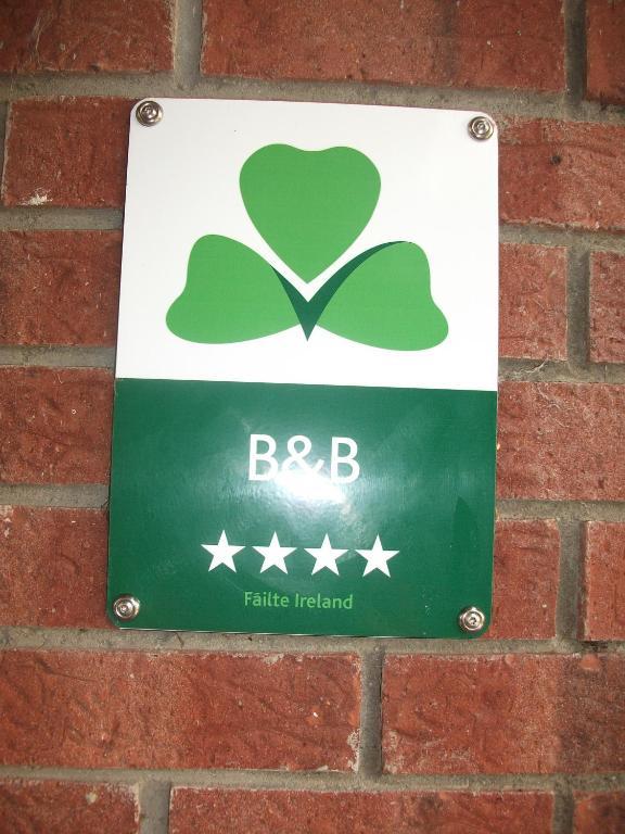 Rocksberry Bed & Breakfast Castlebar Eksteriør bilde